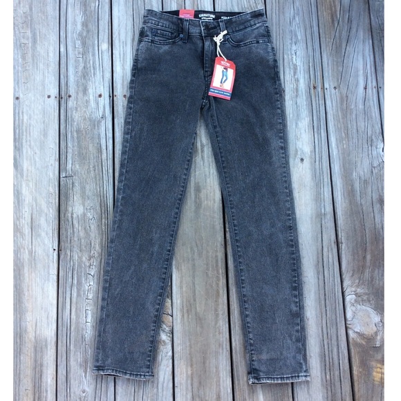 signature levi strauss mid rise slim cuffed